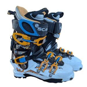 Scarpa Maestrale RS - Backcountry Women's Ski Boots - Size 250 - 25.0